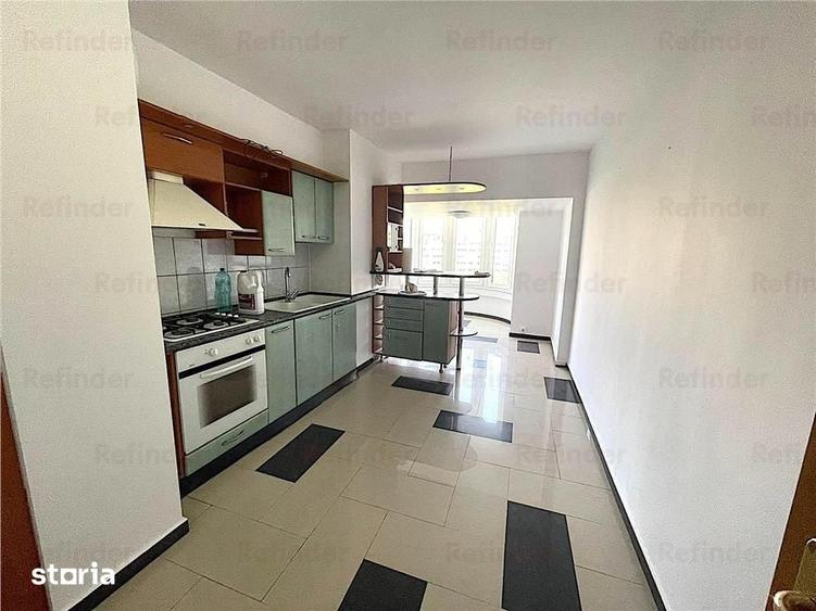 Apartament cu 3 camere decomandat în Centrul Civic