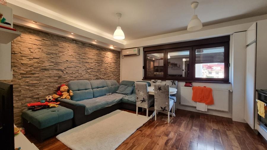 Apartament cu 2 camere decomandat în Cișmigiu