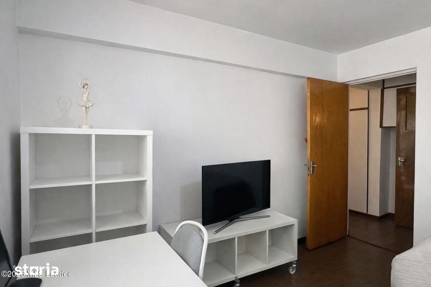 Apartament cu 3 camere în Vitan