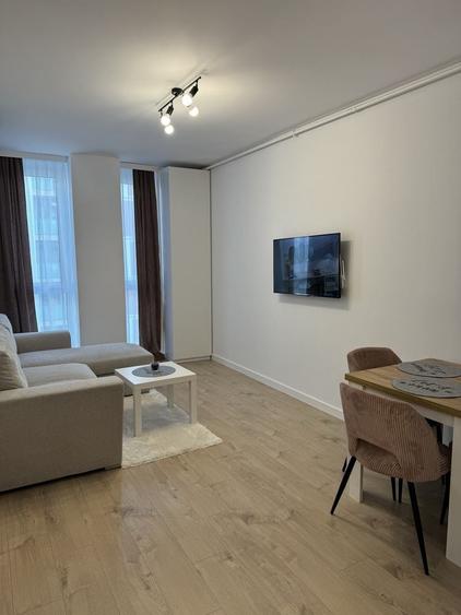Apartament cu 2 camere decomandat în Torontalului