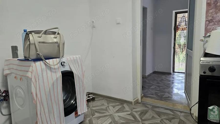 Casă cu 2 camere cu Teren 780 Mp în Simeria