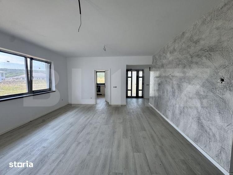 Casă cu 4 camere cu Teren 528 Mp în Corunca