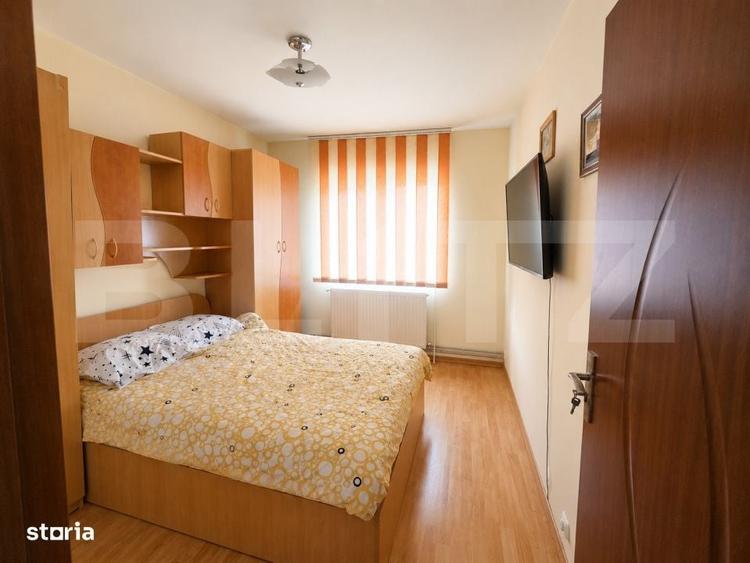 Apartament cu 3 camere decomandat în Micro 12
