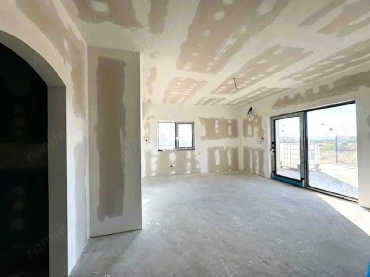 Casă cu 3 camere în Central