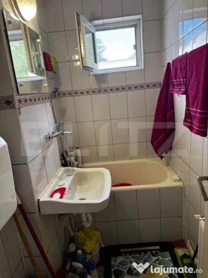 Apartament cu 2 camere decomandat în Dâmbu Pietros