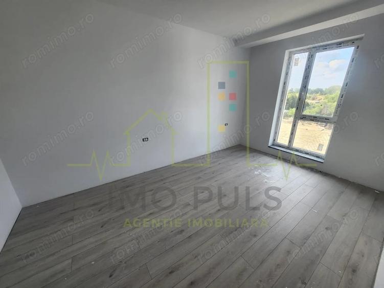 Apartament cu 2 camere decomandat în Girocului