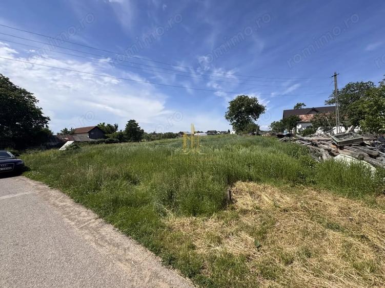 Teren de 500 mp, în Plopeni