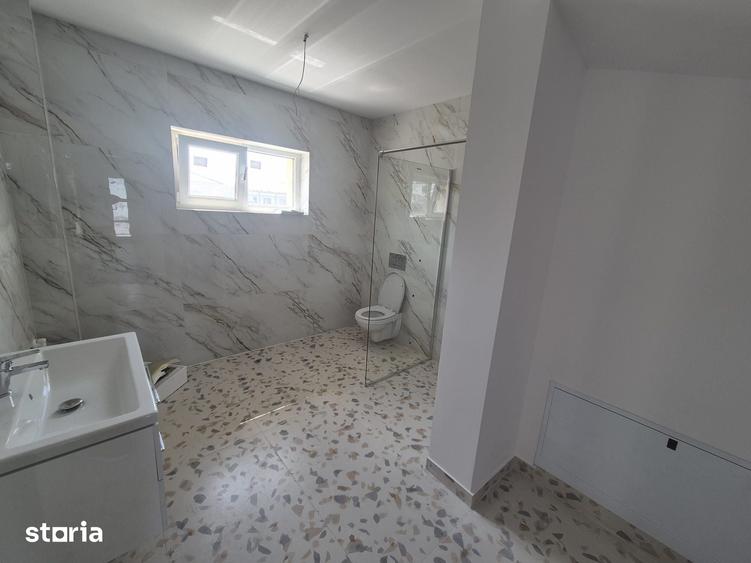 Casă cu 4 camere cu Teren 350 Mp în Central