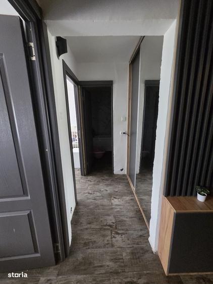 Apartament cu 3 camere în Prundu