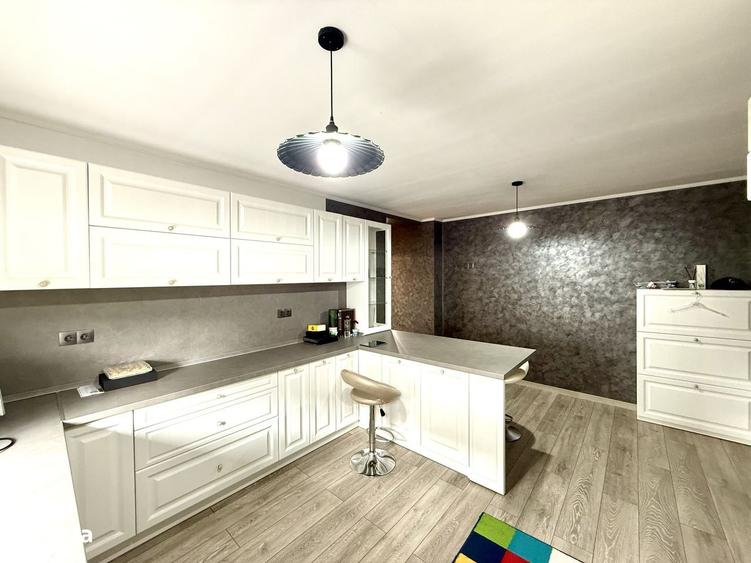 Apartament cu 3 camere în Ultracentral