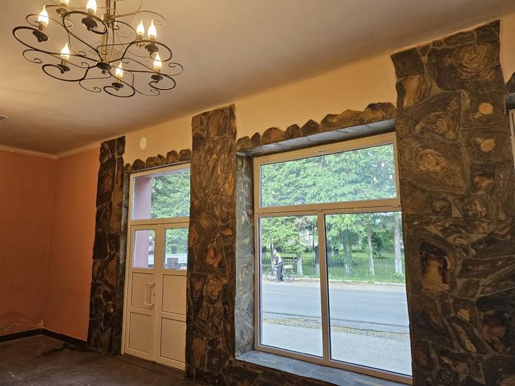 Spațiu comercial, de 224 mp, în Vașcău