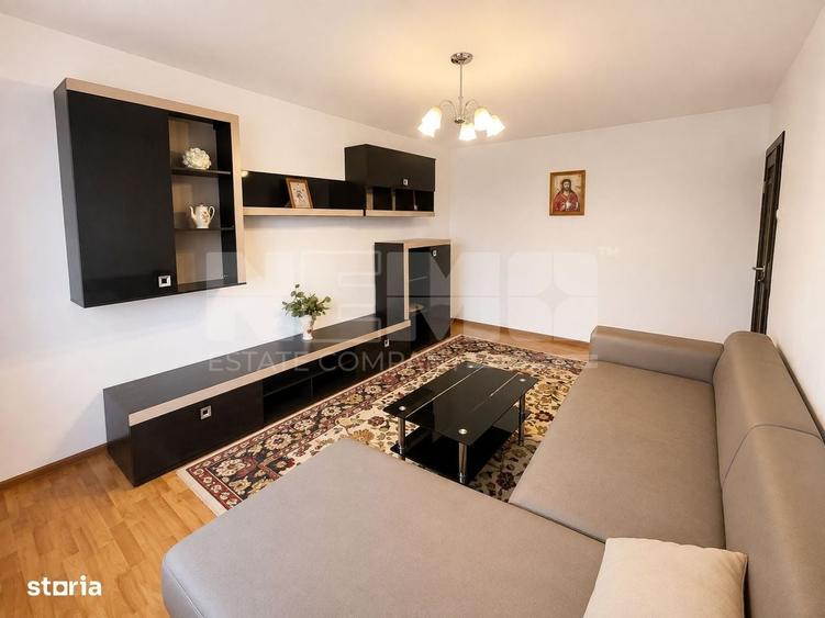 Apartament cu 3 camere semidecomandat în Central