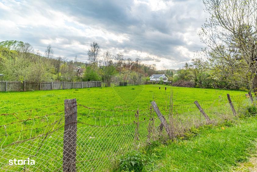 Teren de 2221 mp, în Central