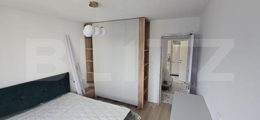 Apartament cu 2 camere semidecomandat, mobilat în Central