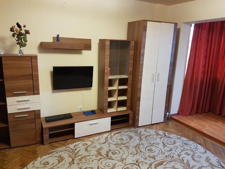 Garsonieră decomandată, mobilată în Ultracentral