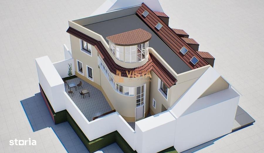 Casă cu 9 camere cu Teren 475 Mp în Centrul Istoric