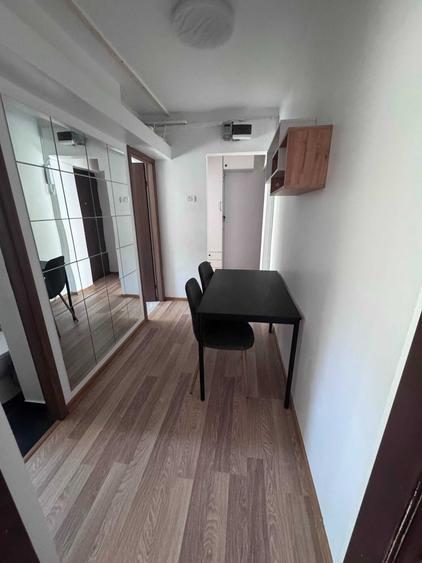 Apartament cu 3 camere semidecomandat în Iosefin
