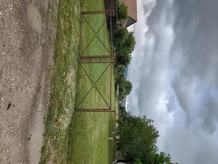 Teren de 1428 mp, în Băcel