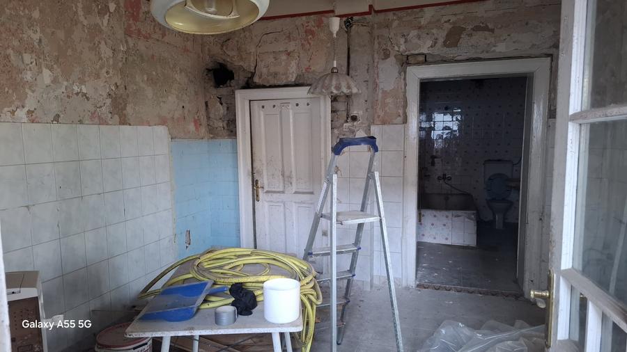 Casă individuală cu 4 camere cu Canalizare în Nădlac