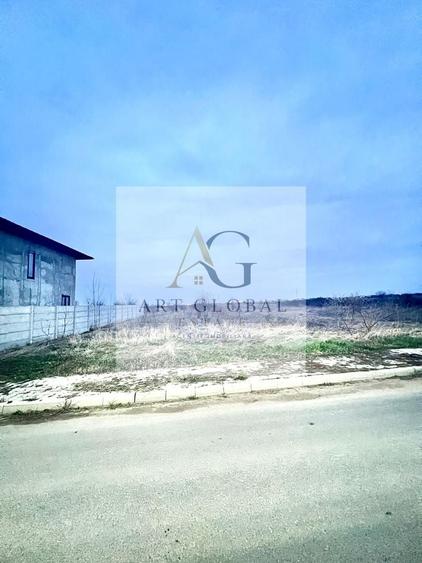 Teren Construcții intravilan de 500 mp, în Zurbaua