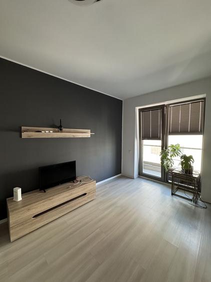 Apartament cu 3 camere decomandat, mobilat în Politehnica
