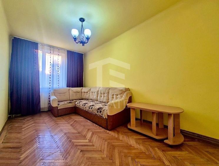 Apartament cu 3 camere semidecomandat în Complex Studențesc