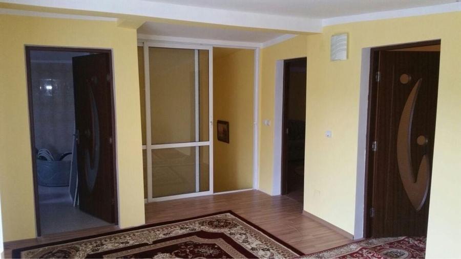 Casă cu 4 camere în Bărăștii Hațegului
