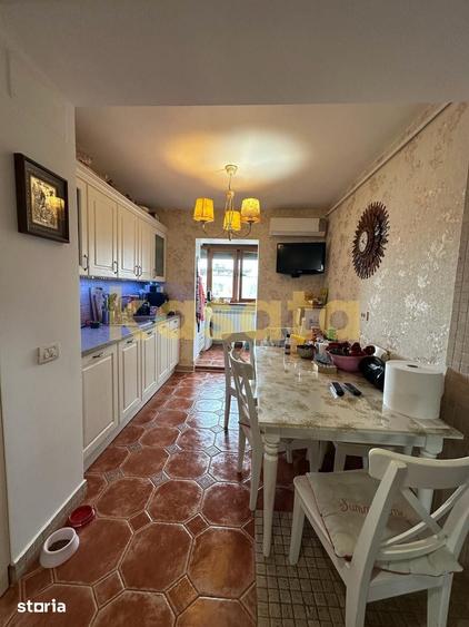 Apartament cu 3 camere decomandat în Crângași