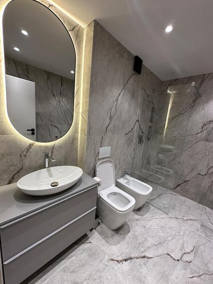 Apartament cu 2 camere semidecomandat în Sopor