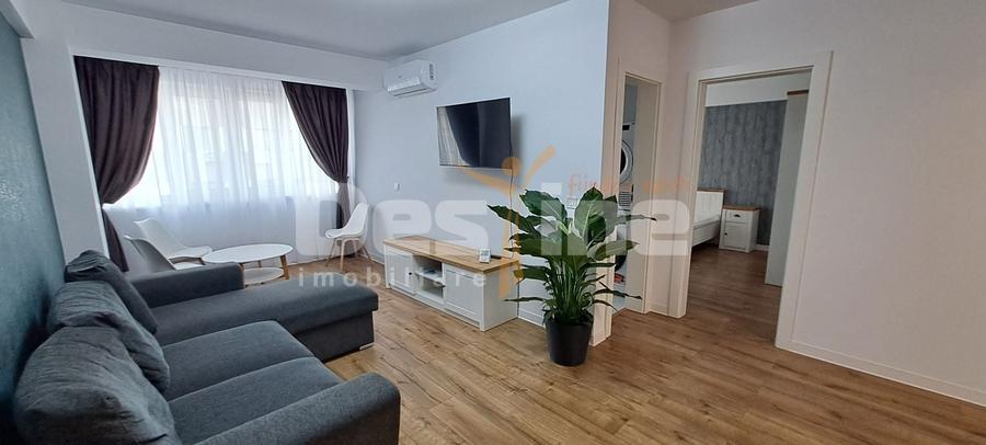 Apartament cu 2 camere semidecomandat, mobilat în Valea Adâncă