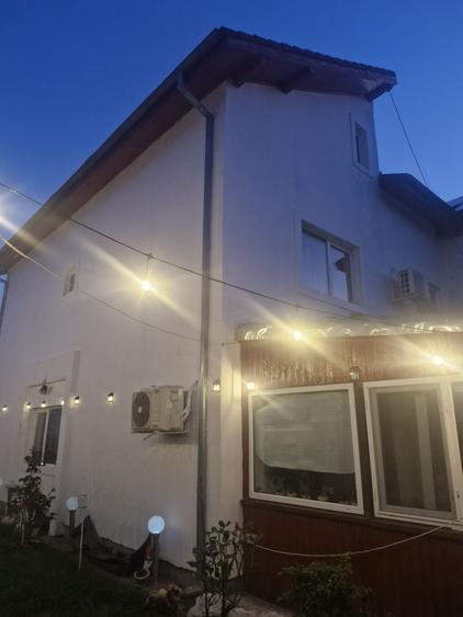 Casă cu 4 camere în Central