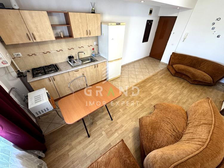 Apartament cu 2 camere semidecomandat, mobilat în Calea Turzii