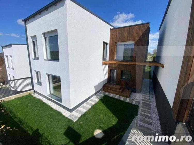 Casă cu 5 camere cu Teren 298 Mp în Borhanci