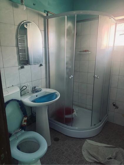 Apartament cu 3 camere decomandat în Aradului