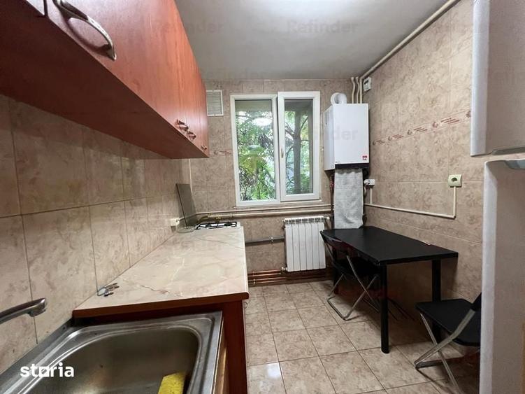 Apartament cu 2 camere semidecomandat în Vatra Luminoasă