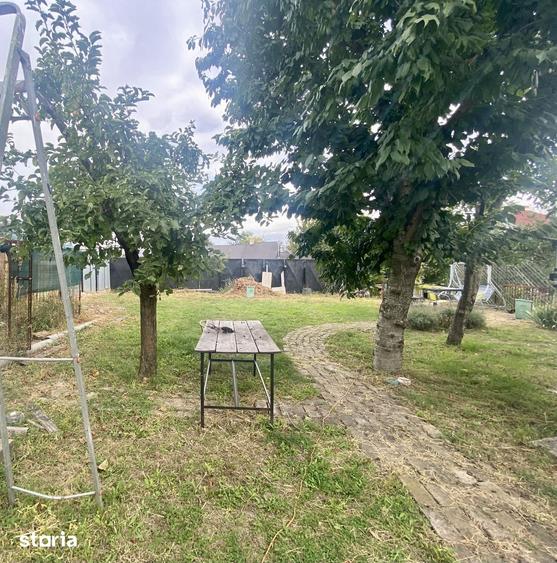 Casă cu 2 camere cu Teren 510 Mp în Central