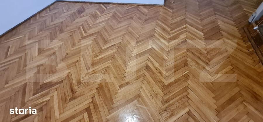 Apartament cu 5 camere în Central