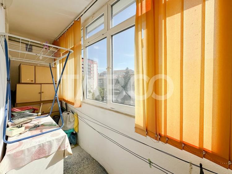 Apartament cu 2 camere semidecomandat, mobilat în Mihai Viteazul