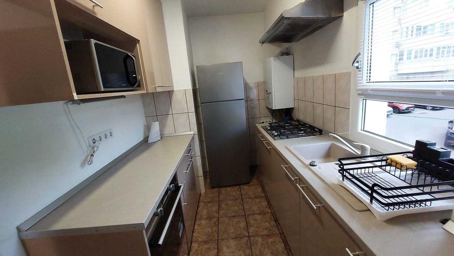 Apartament cu 4 camere decomandat în Păcurari