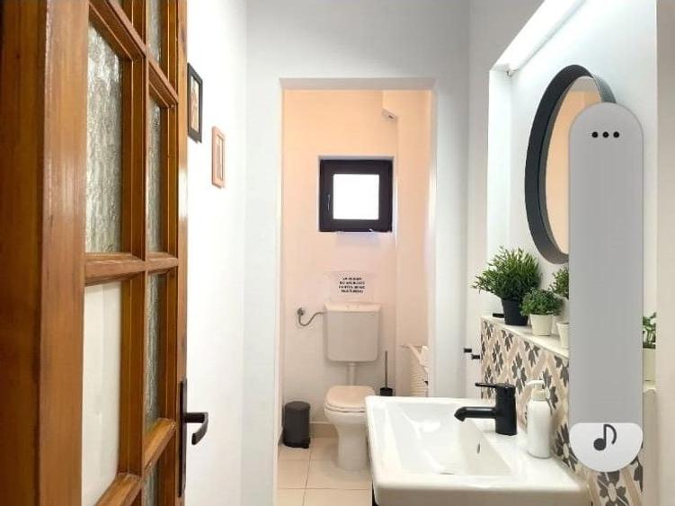 Casă individuală cu 5 camere cu Canalizare în Castelul Peleș