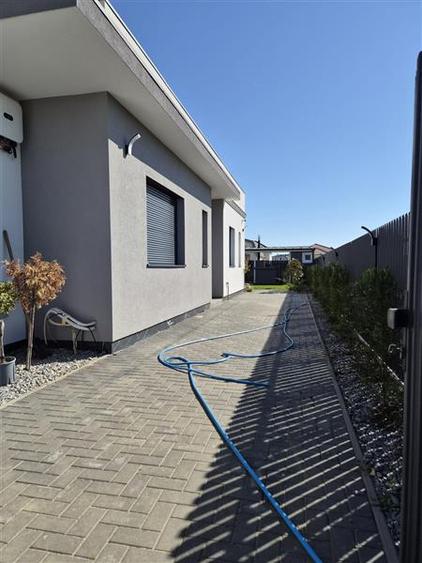 Duplex cu 3 camere cu Teren 350 Mp în Moșnița Nouă