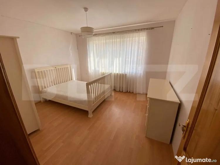 Casă cu 7 camere cu Teren 587 Mp în Valea