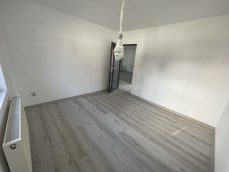 Casă cu 3 camere în Alexandru cel Bun