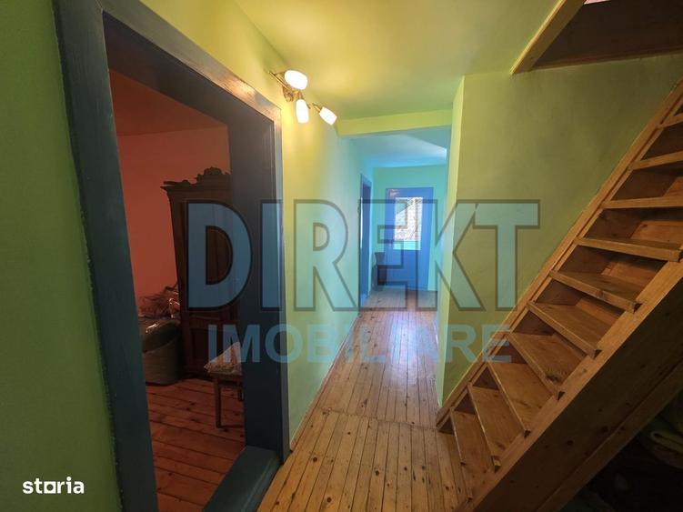 Casă cu 4 camere în Colibița