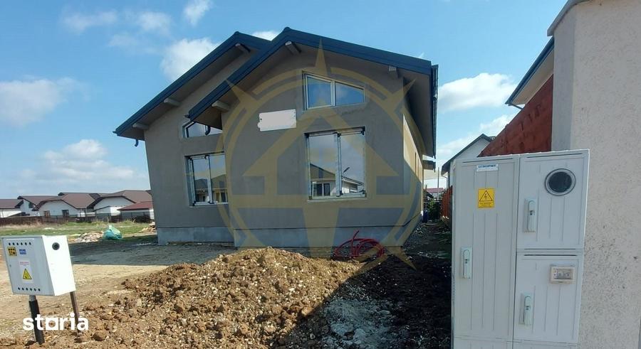 Casă cu 3 camere cu Teren 390 Mp în Crevedia