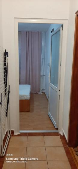 Apartament cu 2 camere decomandat în Berceni