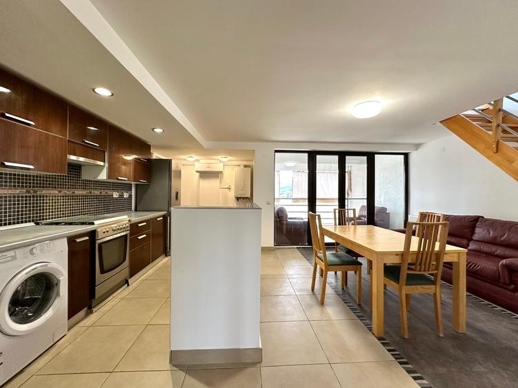 Apartament cu 3 camere decomandat în Bucium