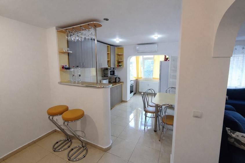 Apartament cu 2 camere decomandat în Central