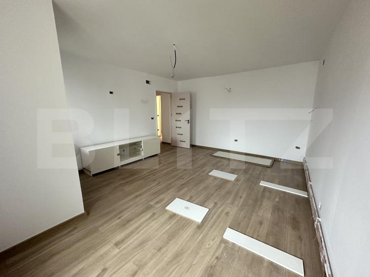Apartament cu 3 camere decomandat în 1 Mai