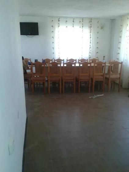 Casă cu 6 camere în Rânca
